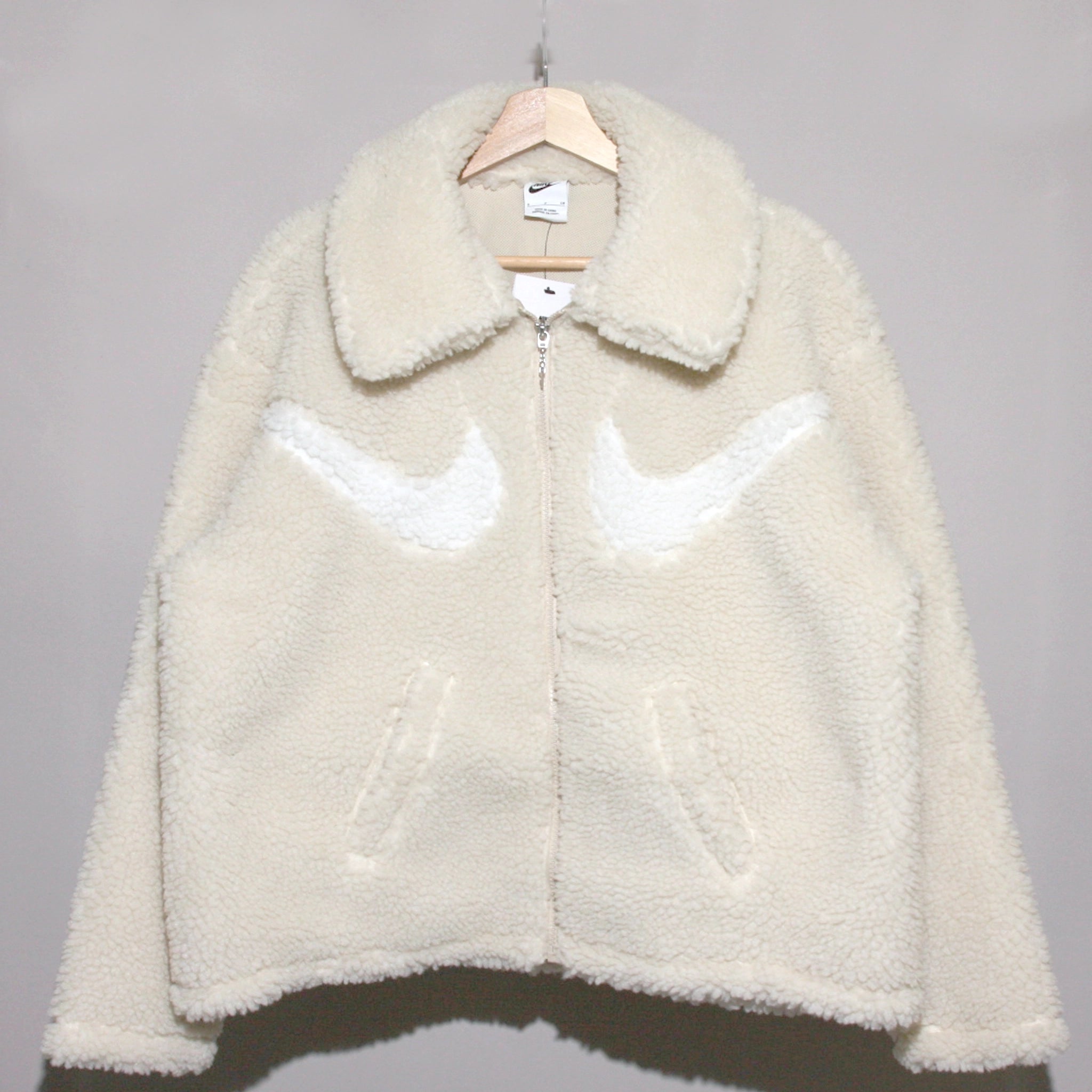 NIKE Womens Sportswear Swoosh Sherpa Oversized Jacket Nylon Fabric Polyester Fabric Spandex Fabric NIKE Womens Sportswear Swoosh Sherpa Oversized Jacket Nylon Fabric Polyester Fabric Spandex Fabric