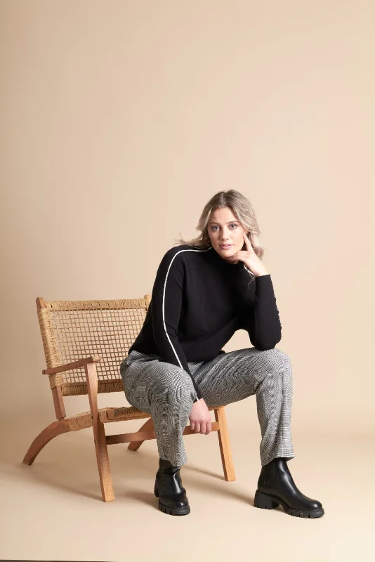 Knewe Onyx Sweater - Black Faux Fur Fabric Real Fur Fabric Shearling Fabric