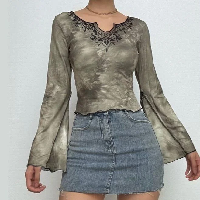 Long sleeve tie dye crop top Solid Color Striped Floral