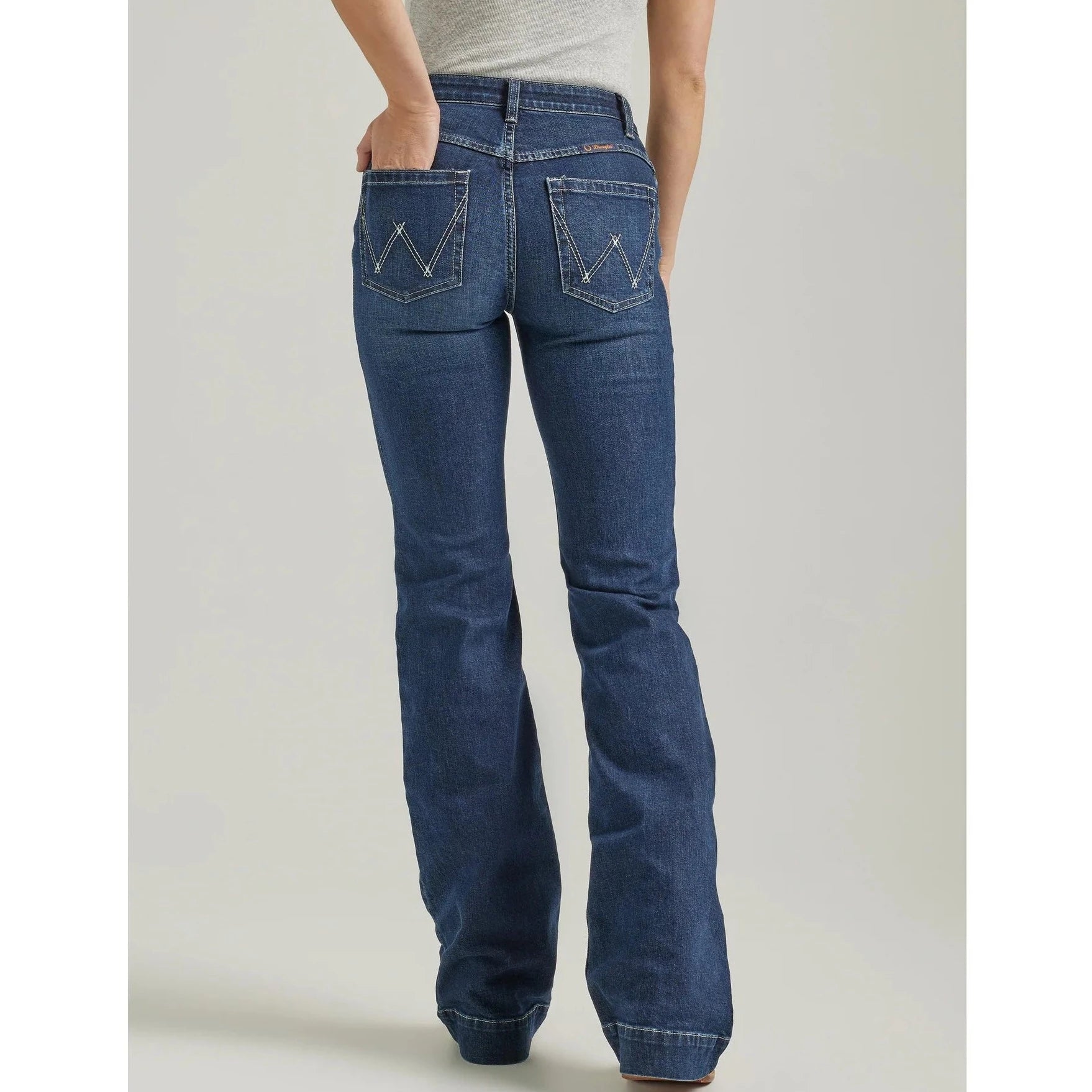 Wrangler Women's Willow Ultimate Riding Trouser Jean in Ellery Trousers Silk Elegant Wrangler Women's Willow Ultimate Riding Trouser Jean in Ellery Trousers Silk Elegant