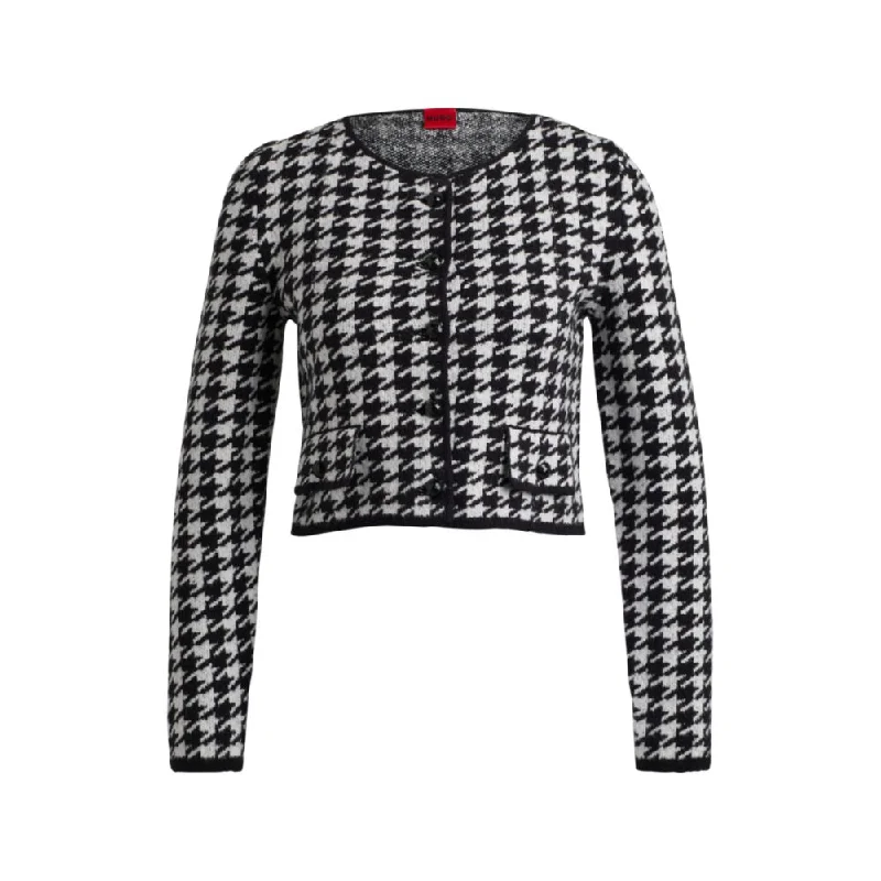 Cropped cardigan in a houndstooth cotton blend Front Pockets Side Pockets Patch Pockets Cropped cardigan in a houndstooth cotton blend Front Pockets Side Pockets Patch Pockets