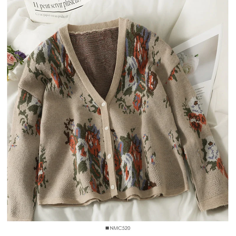 Hong Kong Vintage printed low neck long sleeve cardigan top women's 1994 Chenille Blend Fleece Blend Nylon Blend Hong Kong Vintage printed low neck long sleeve cardigan top women's 1994 Chenille Blend Fleece Blend Nylon Blend