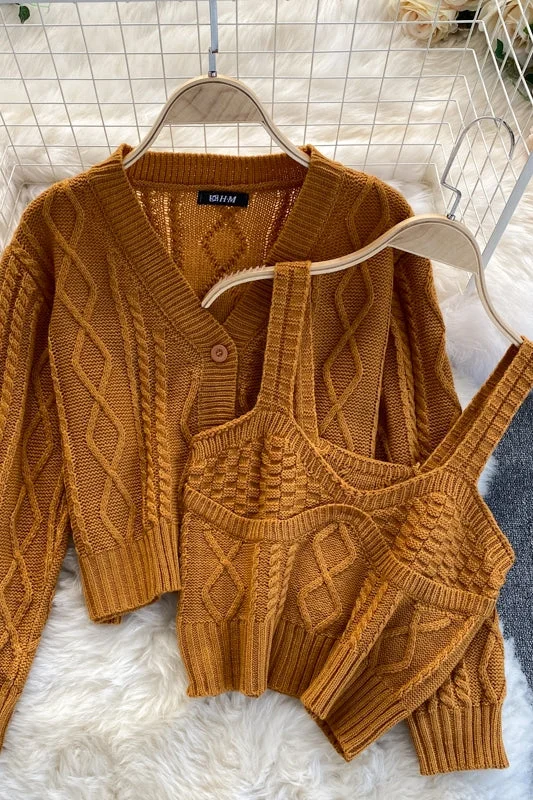 Short cardigan coat women's knitted top two piece suit 1576 Anti-Pilling Anti-Shrink Durable Short cardigan coat women's knitted top two piece suit 1576 Anti-Pilling Anti-Shrink Durable